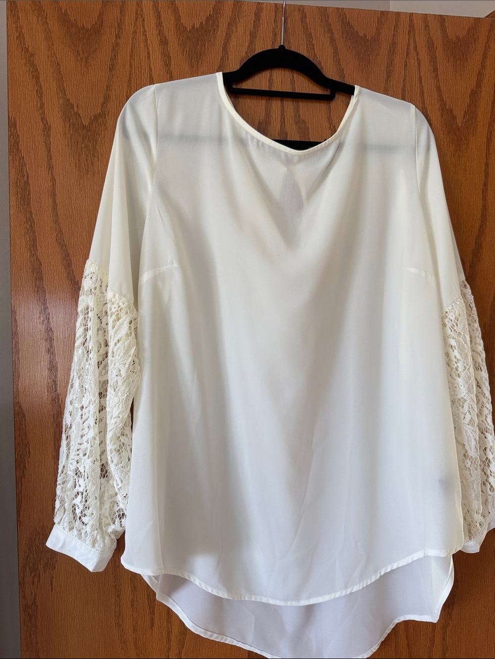 Apt. 9 Ivory Lace-Sleeve Blouse